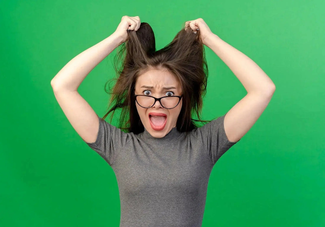 Pourquoi on a les cheveux gras ? - La Boutique Brasileira