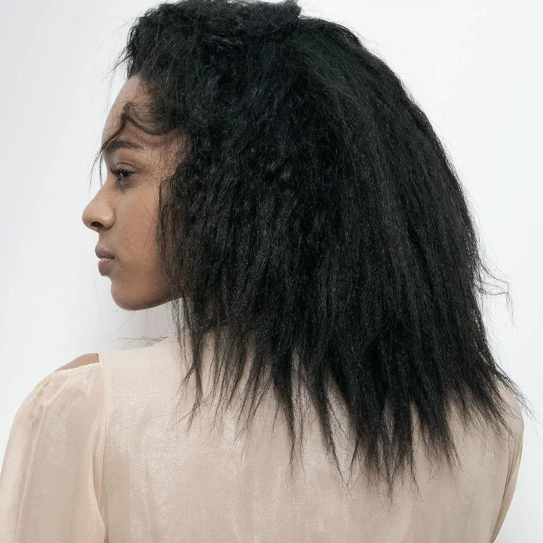 Avant/après Forest Protein – transformation cheveux frisés en cheveux lisses