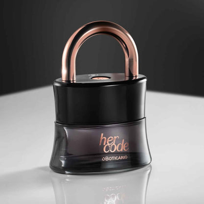Eau de Parfum Her Code O Boticário – mise en scène