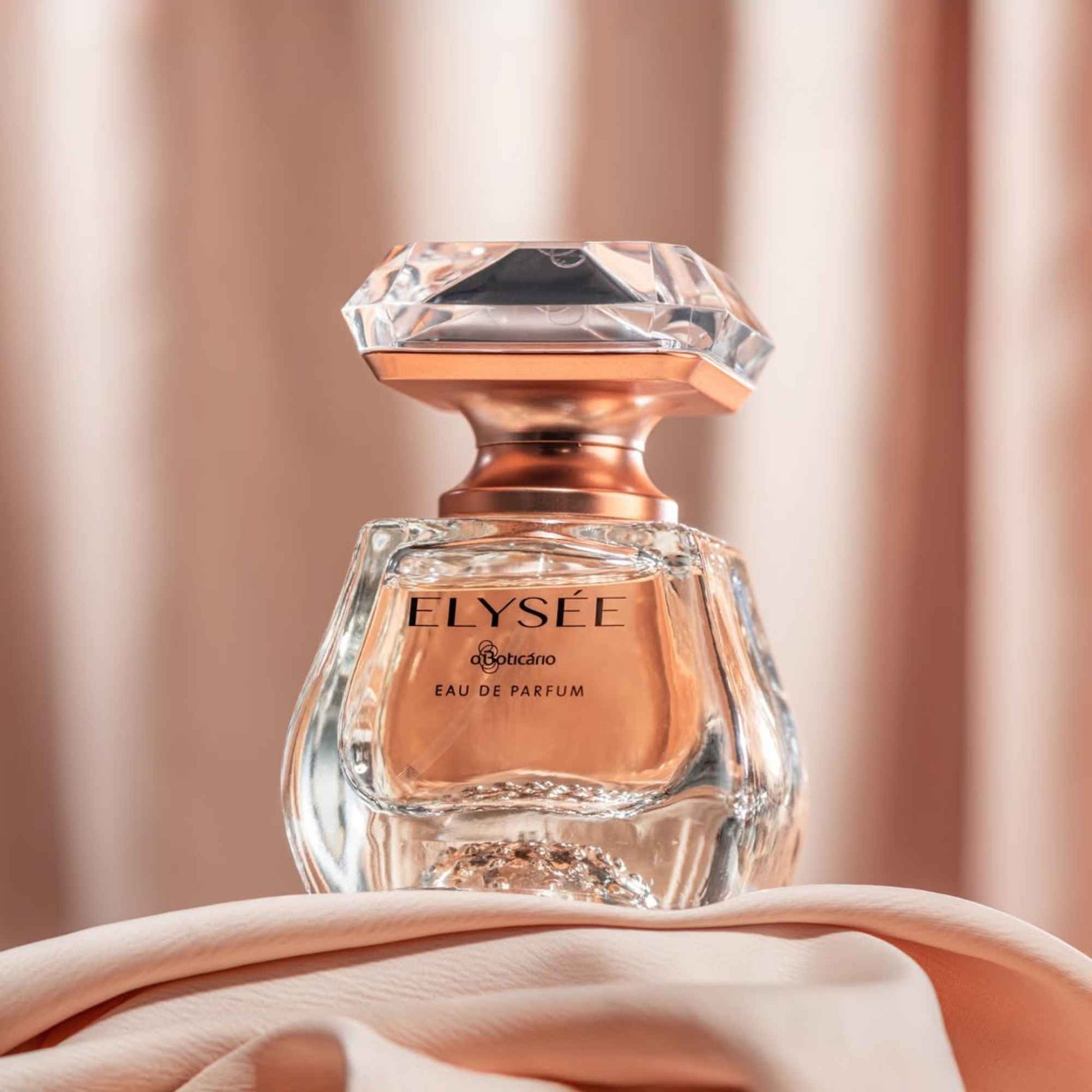 Eau de Parfum Elysée O Boticário – mise en scène