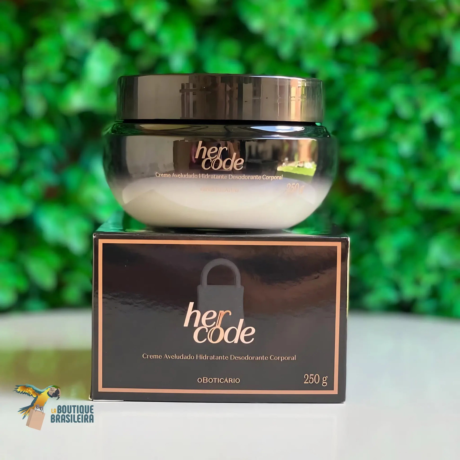 Crème Corps Her Code 250 g — pot de profil, parfum boisé fruité