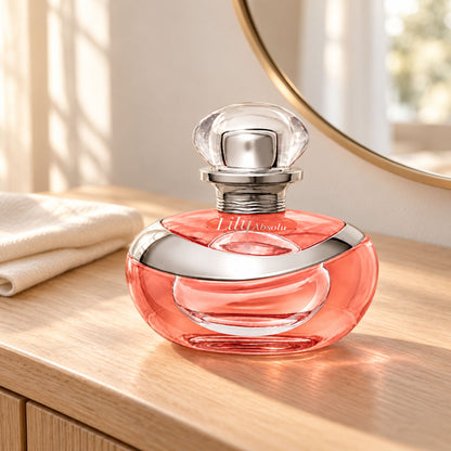 Eau de parfum Lily Absolu 75 ml dans un décor de salle de bain avec miroir